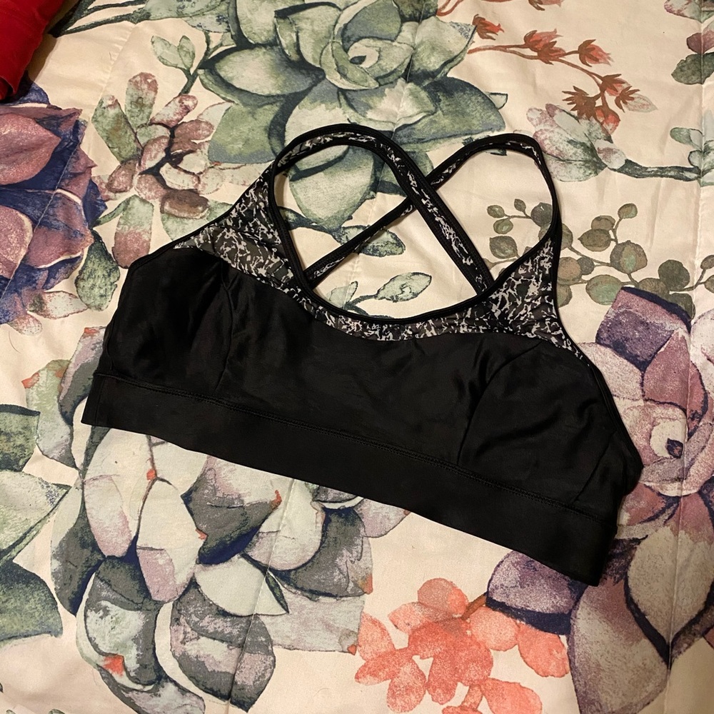 🦋LULULEMON SPORTS BRA🦋